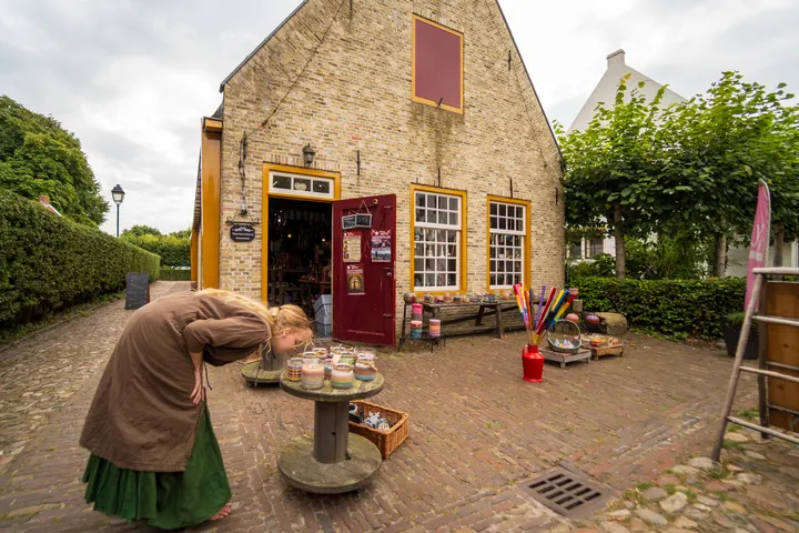 Gallery photo